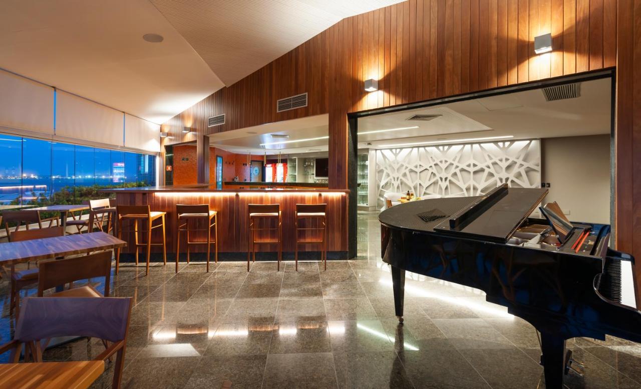 Hotel Senac Ilha Do Boi Vitória Eksteriør billede The lounge at the airport
