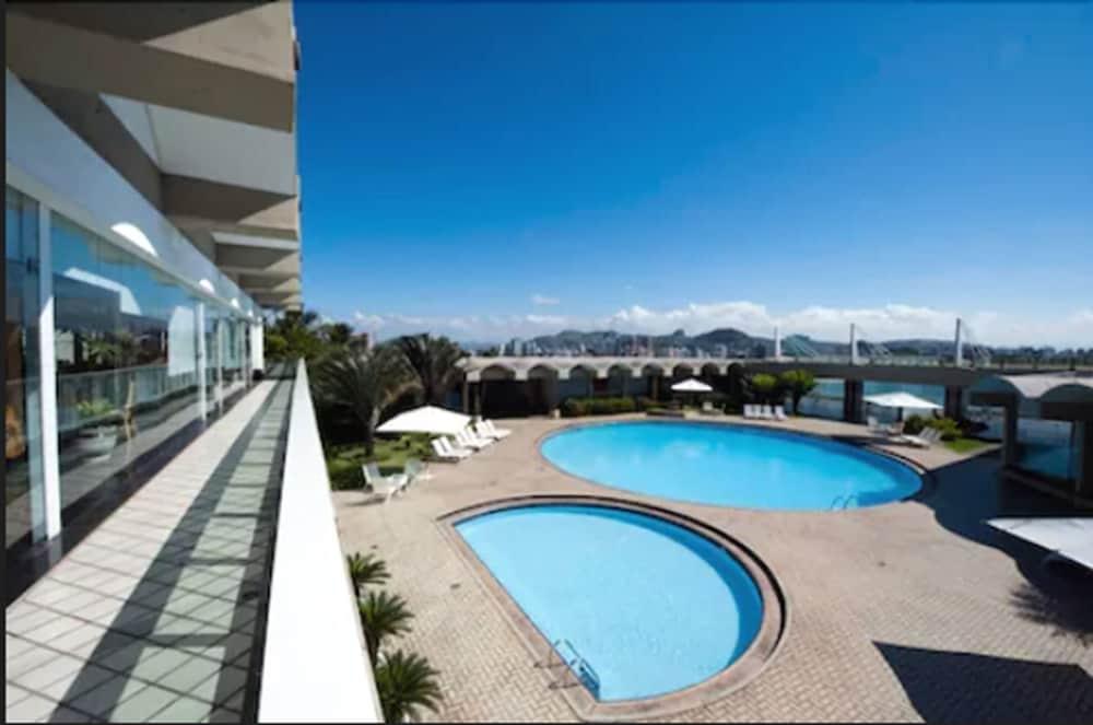 Hotel Senac Ilha Do Boi Vitória Eksteriør billede Swimming pool