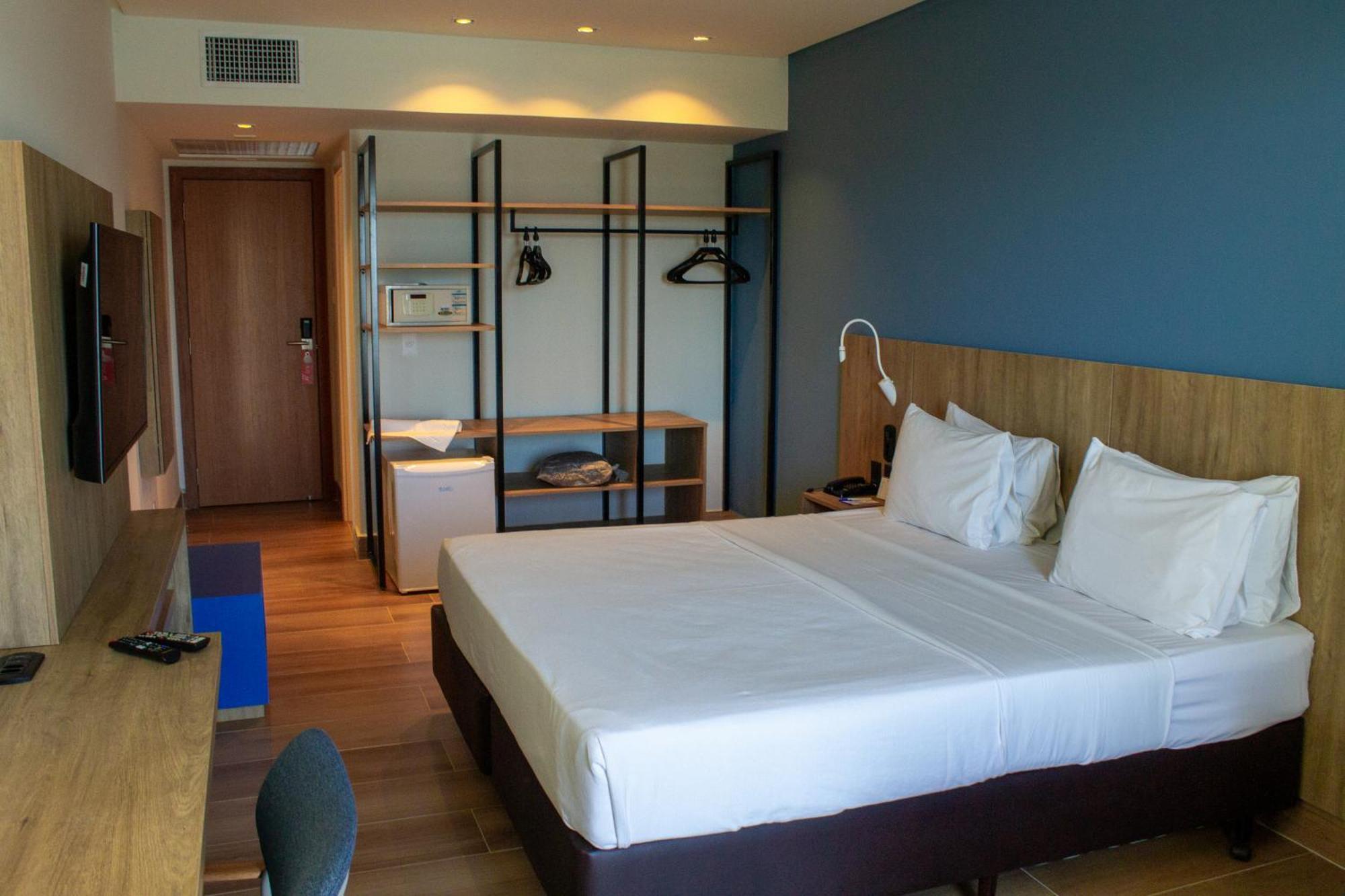 Hotel Senac Ilha Do Boi Vitória Eksteriør billede A room at the hotel