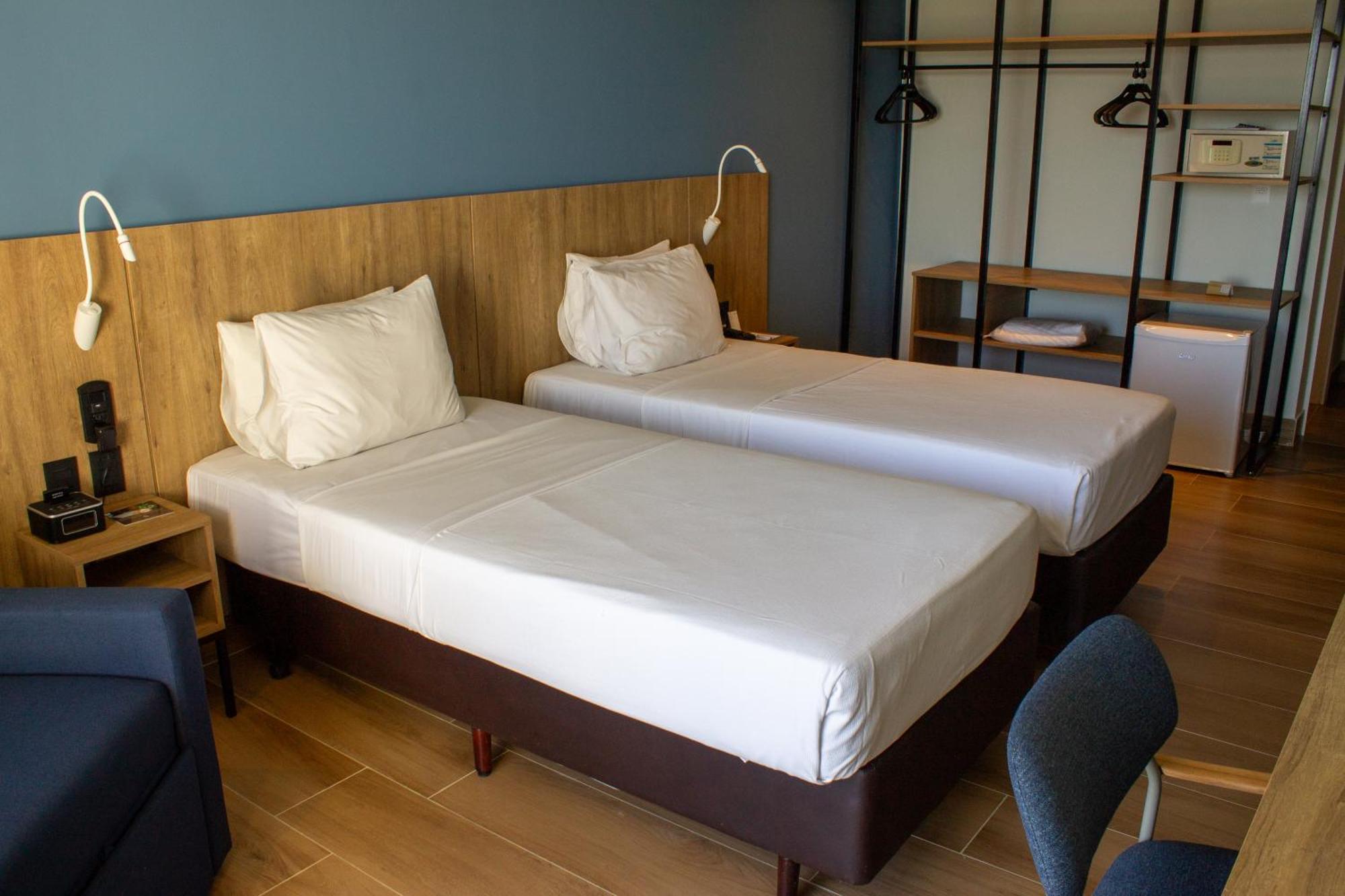 Hotel Senac Ilha Do Boi Vitória Eksteriør billede A room at the hotel